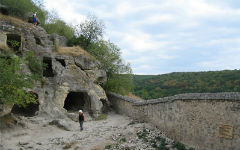 primitive-community-story-in-crimea-2